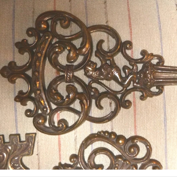 Vintage MCM Syroco Skeleton Keys - Wood Wall Art Decor Set of 3 Keys retro - Picture 4 of 4